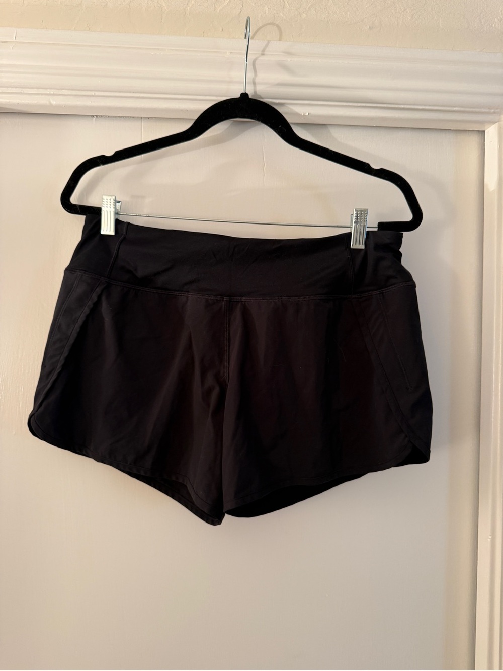 CRZ YOGA Black Athletic Shorts
